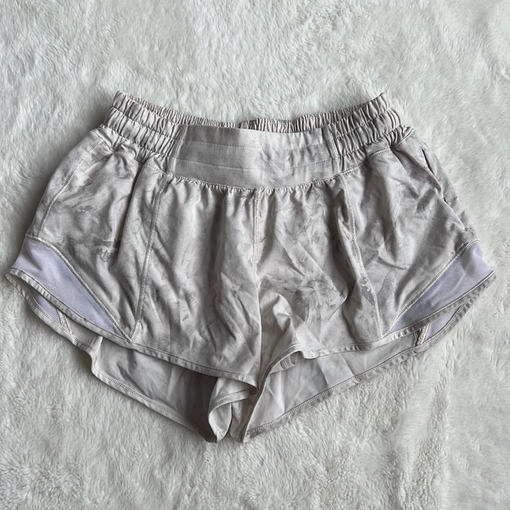 Cream Marble Lululemon Hotty Hot